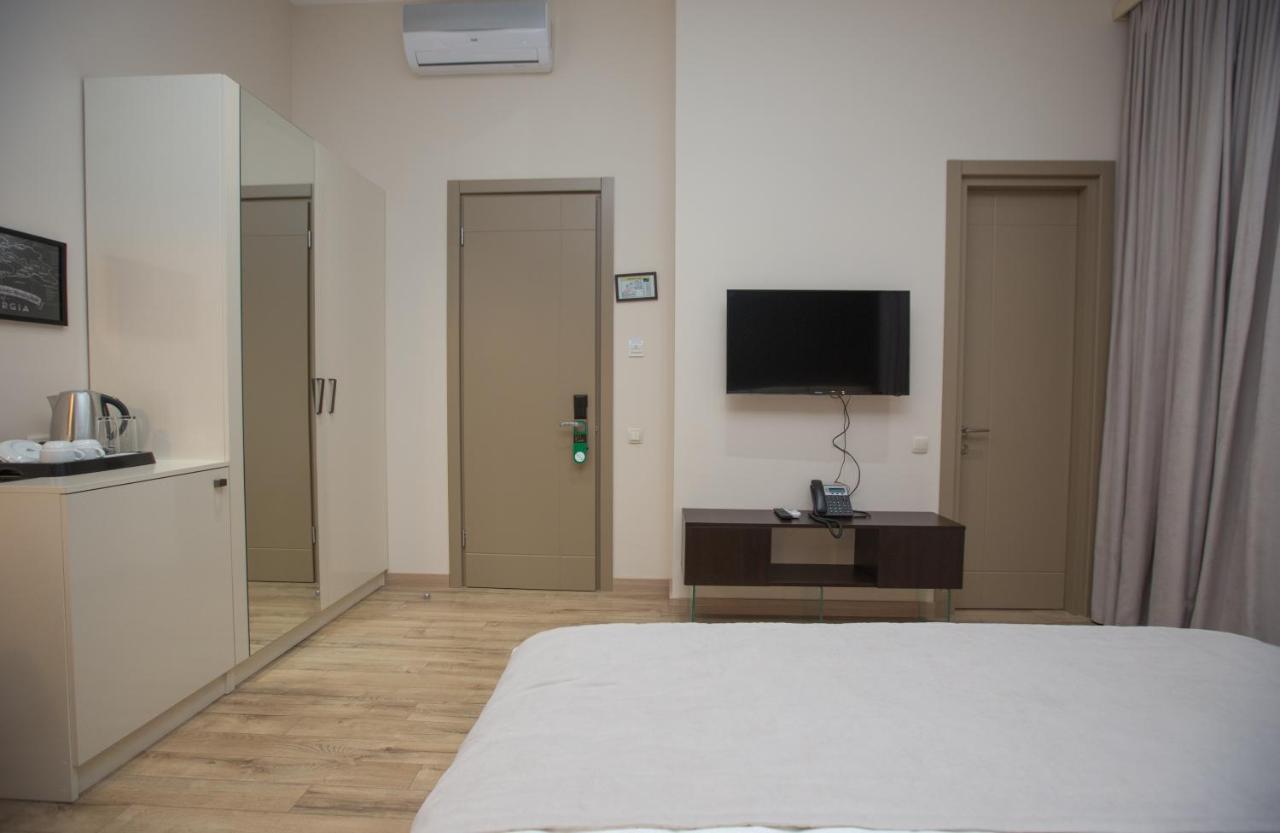 History Hotel Тбилиси Экстерьер фото
